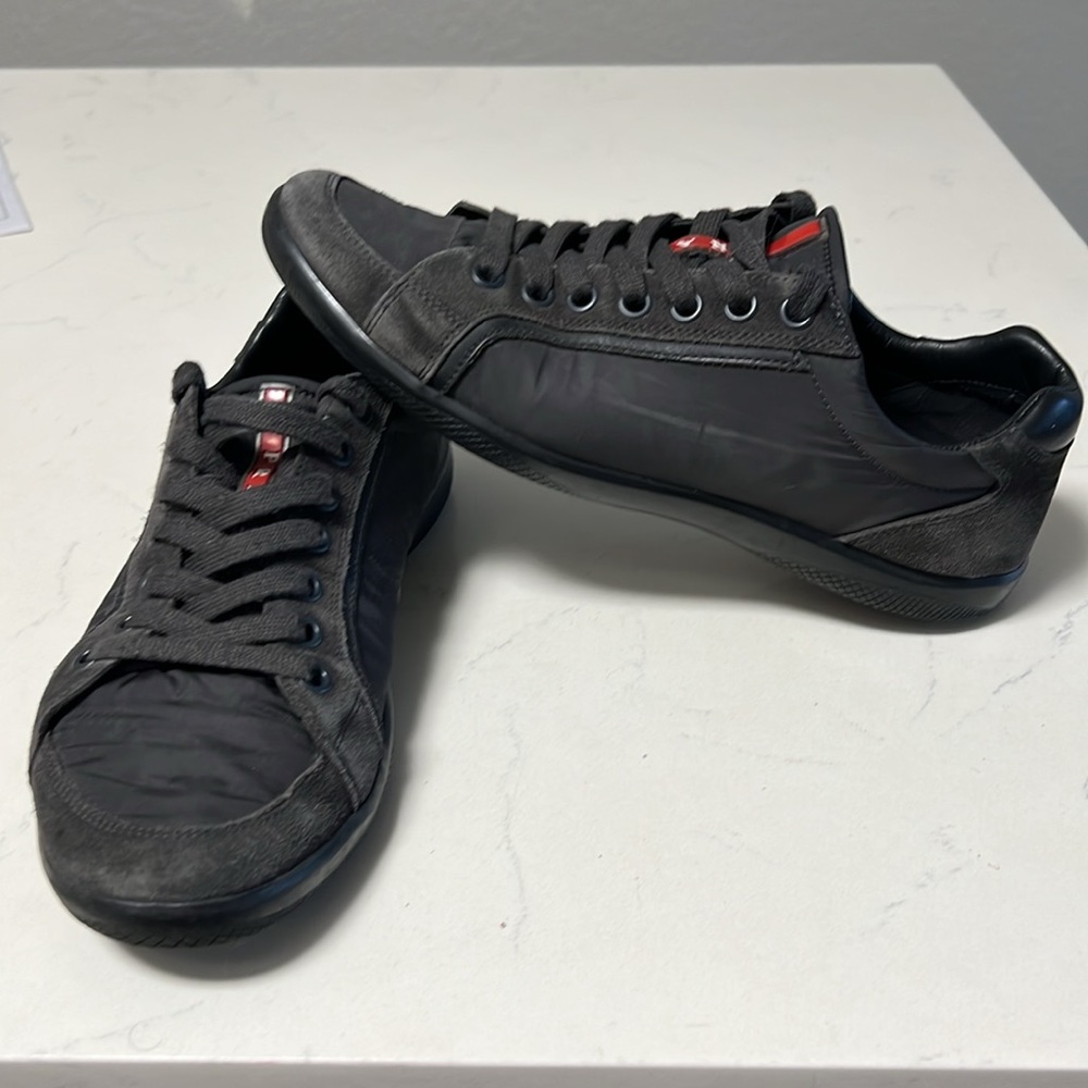 Title:
Prada Black Suede & Nylon Sneakers 4E 2439- Men’s Size 8 good condition - Picture 5 of 10